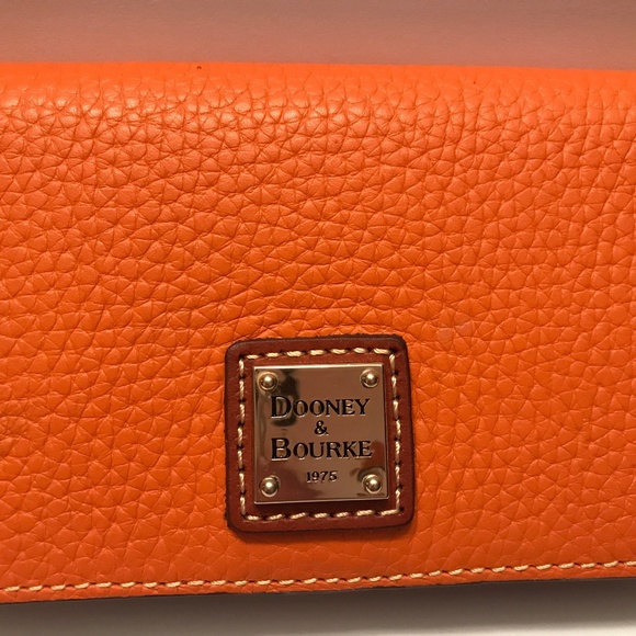 NEW DOONEY & BOURKE i phone 6 wallet - Picture 1 of 3